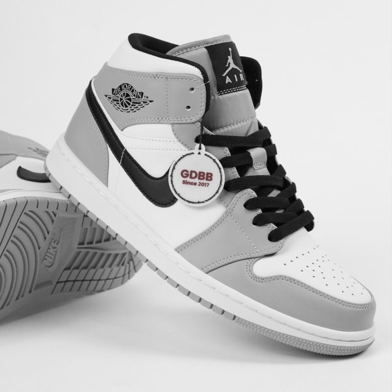 Nike Air Jordan 1 Mid Light Smoke Grey White Black Authentic - Image 3