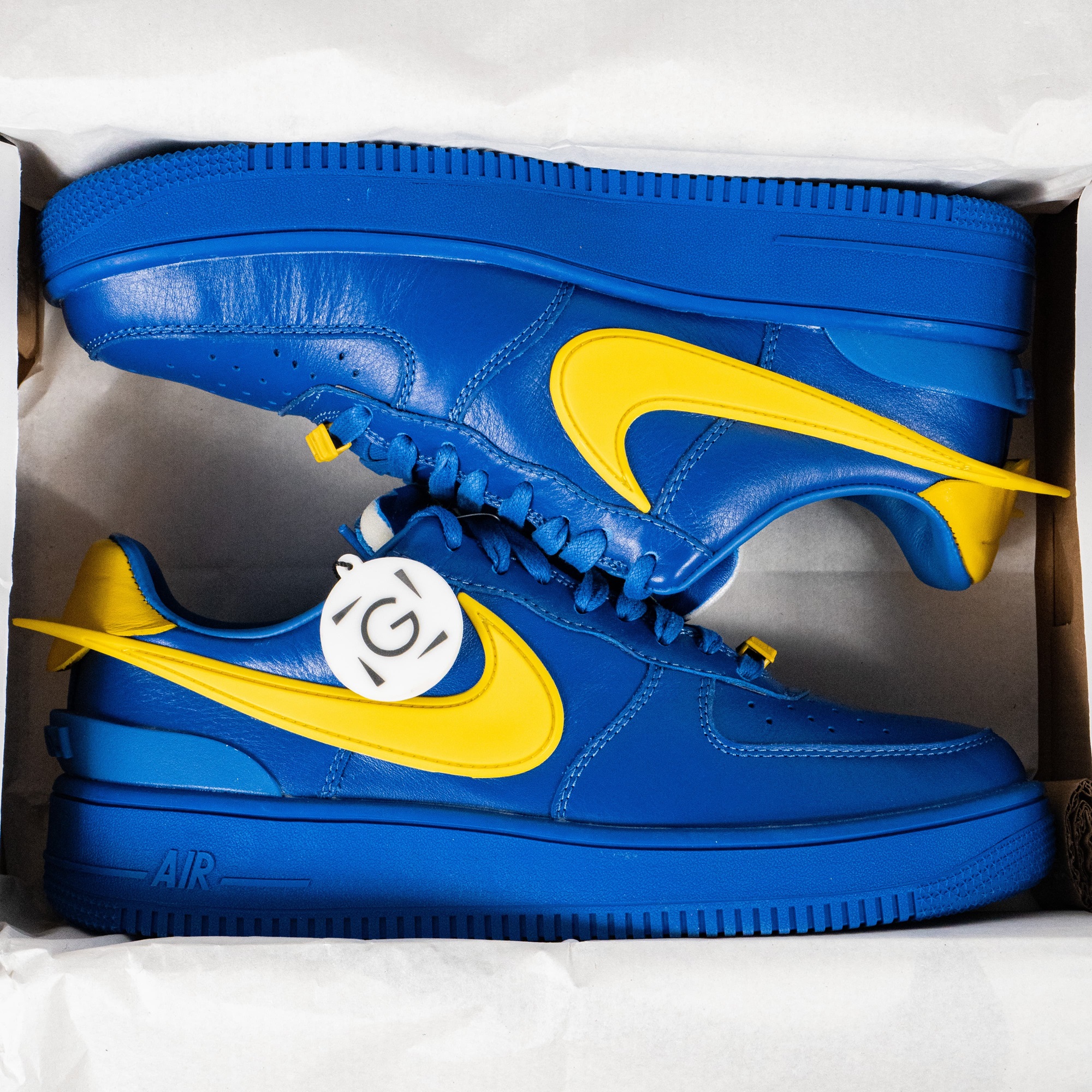 Sepatu Nike Air Force 1 Low AMBUSH Game Royal Blue Yellow Authentic - Image 5