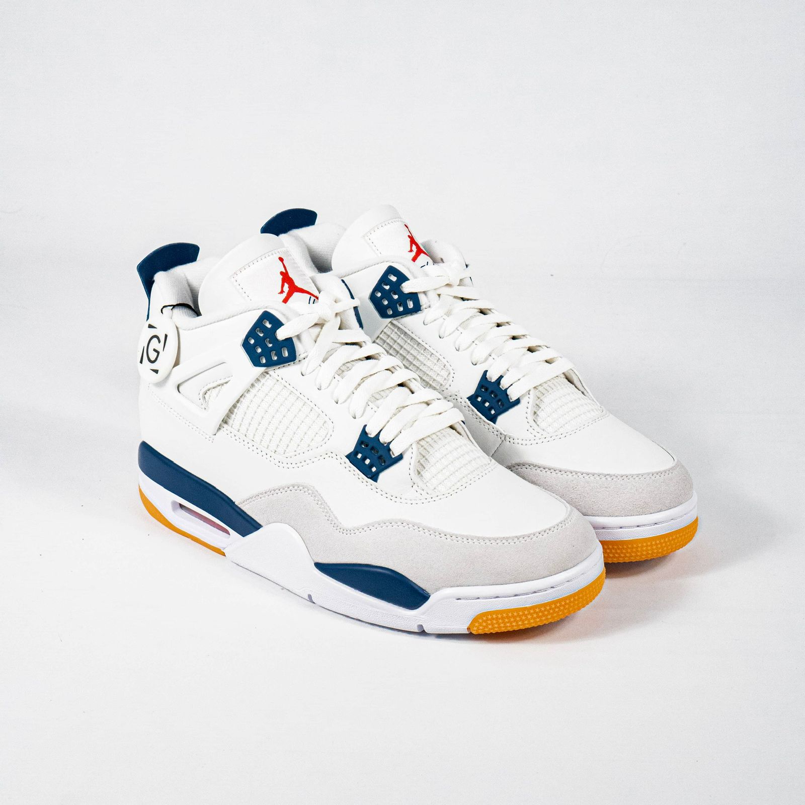 Sepatu Nike Air Jordan 4 SB Navy Midnight Sneakers Authentic