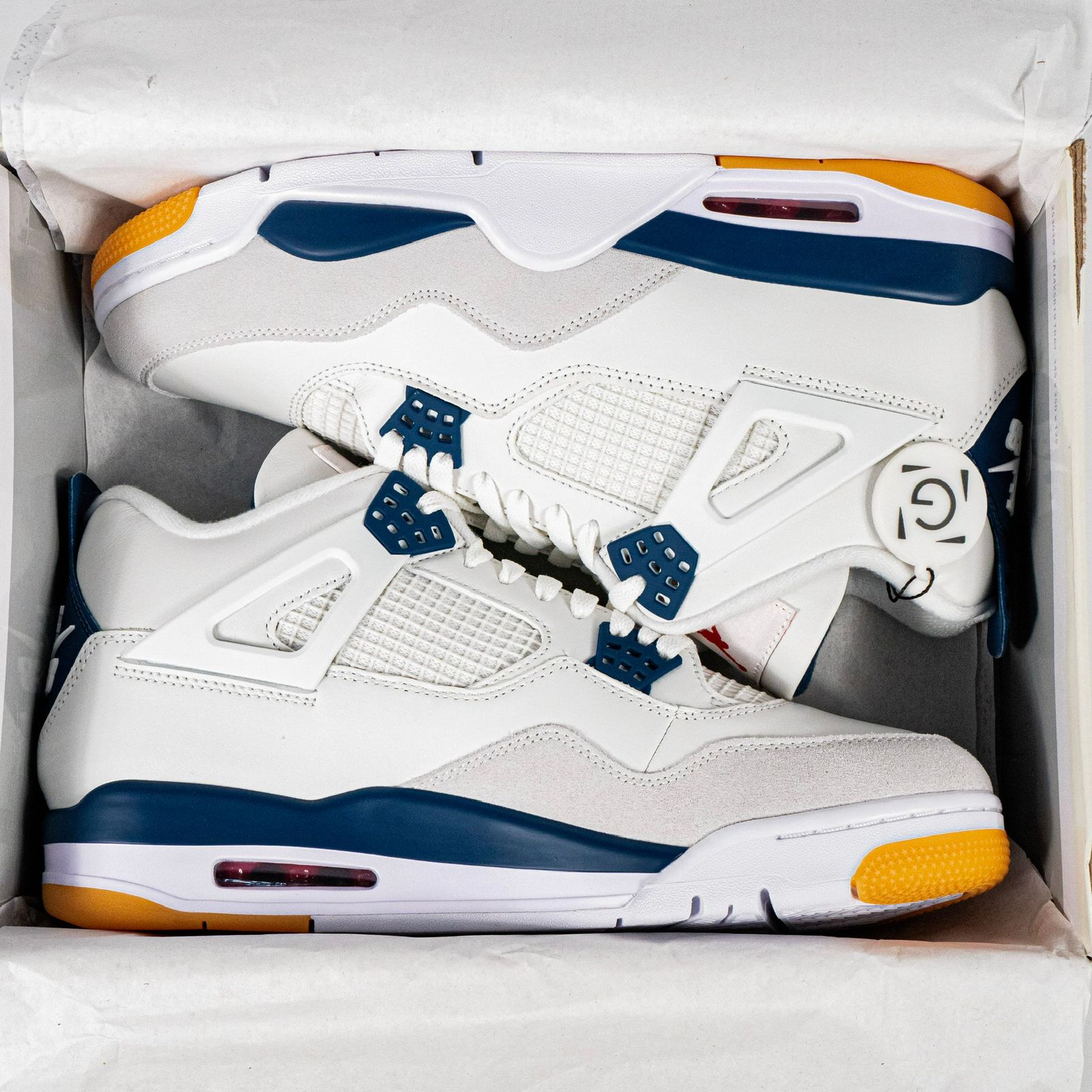 Sepatu Nike Air Jordan 4 SB Navy Midnight Sneakers Authentic - Image 5