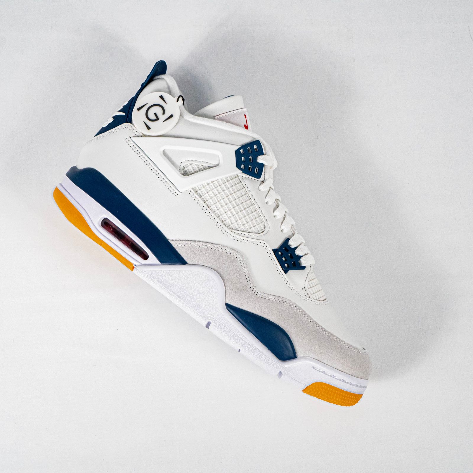 Sepatu Nike Air Jordan 4 SB Navy Midnight Sneakers Authentic - Image 4