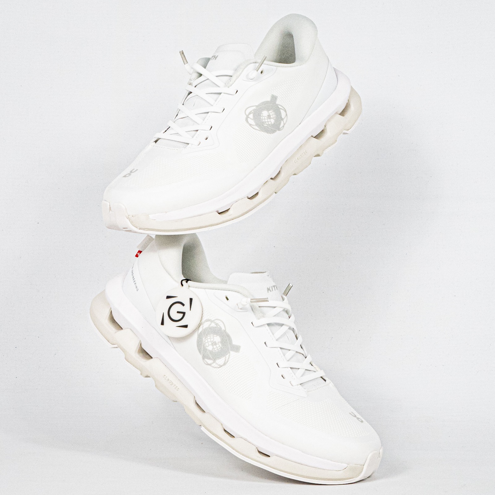 Sepatu Running Cloudzone Kith With Ice Allwhite Sneakers Authentic - Image 5