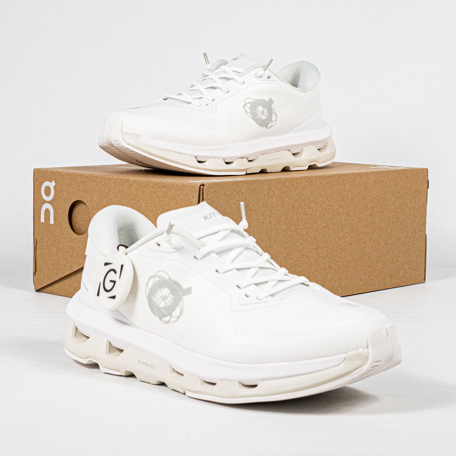 Sepatu Running Cloudzone Kith With Ice Allwhite Sneakers Authentic - Image 4