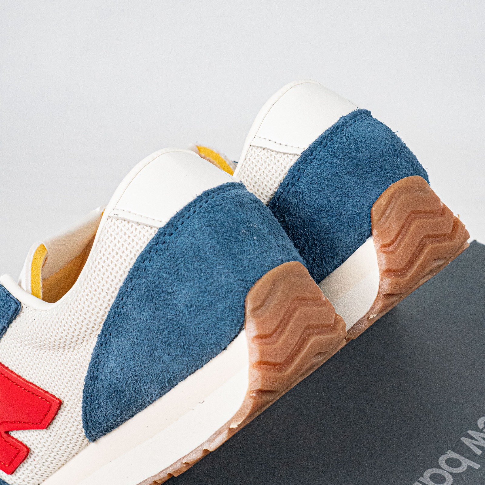 Sepatu NB New Balance 471 Navy True Red Sneakers Authentic - Image 2