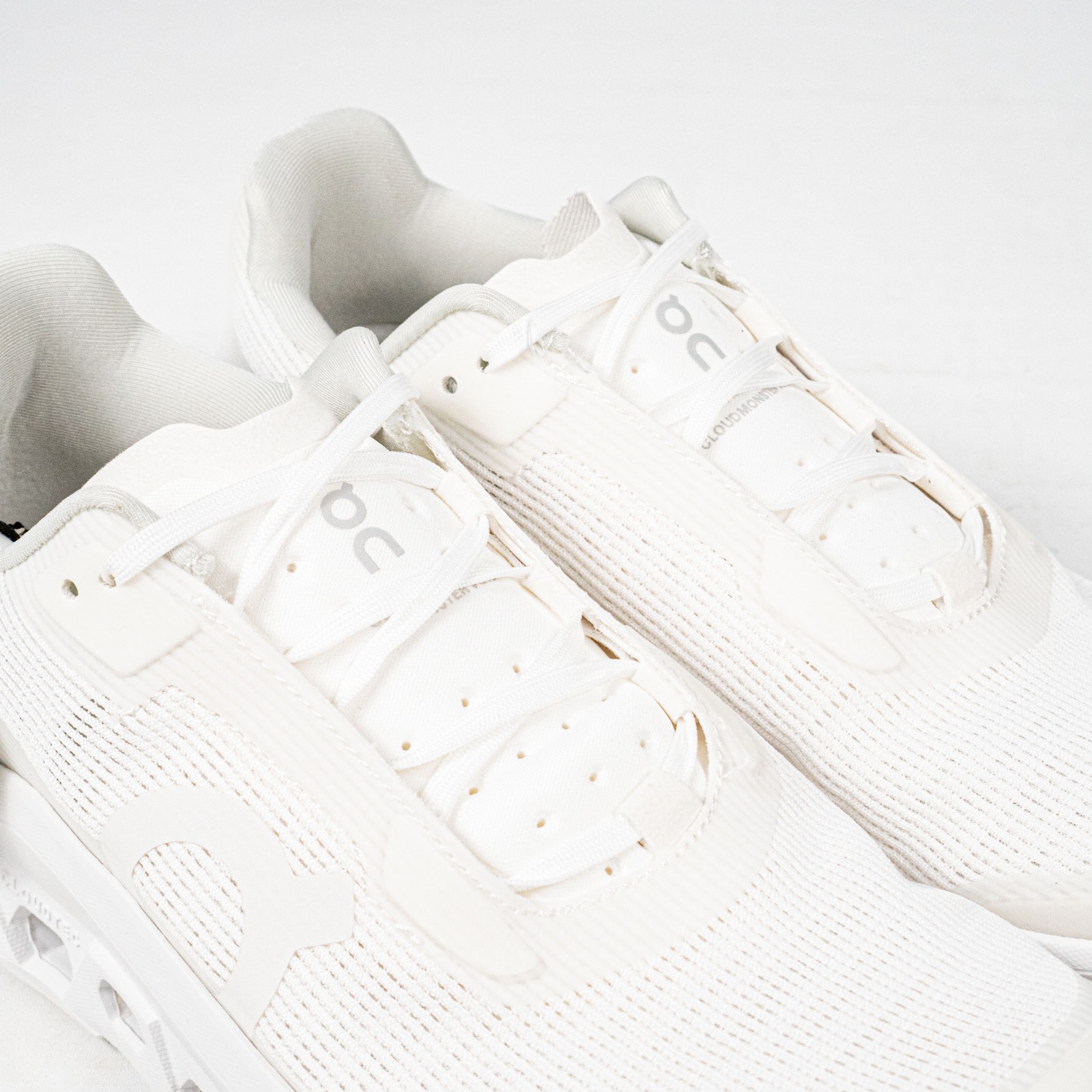 Sepatu On Running On Cloudmonster Void All White Sneakers Authentic - Image 4