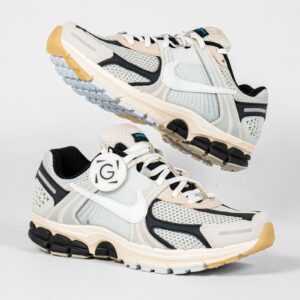 Sepatu Nike Zoom Vomero 5 Supersonic Light Bone Black Sneakers Authentic