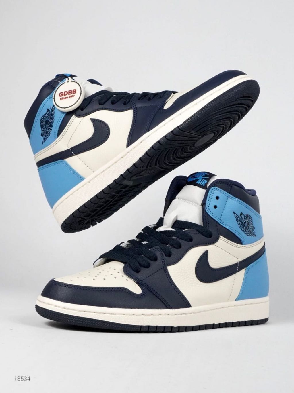 Nike Air Jordan 1 Retro High OG Obsidian Blue UNC Authentic