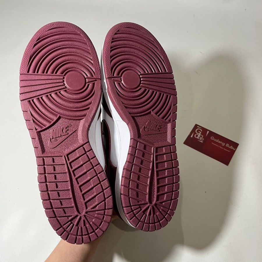 Nike Dunk Low Team Red Bordeaux Dark Beetroot Authentic - Image 3