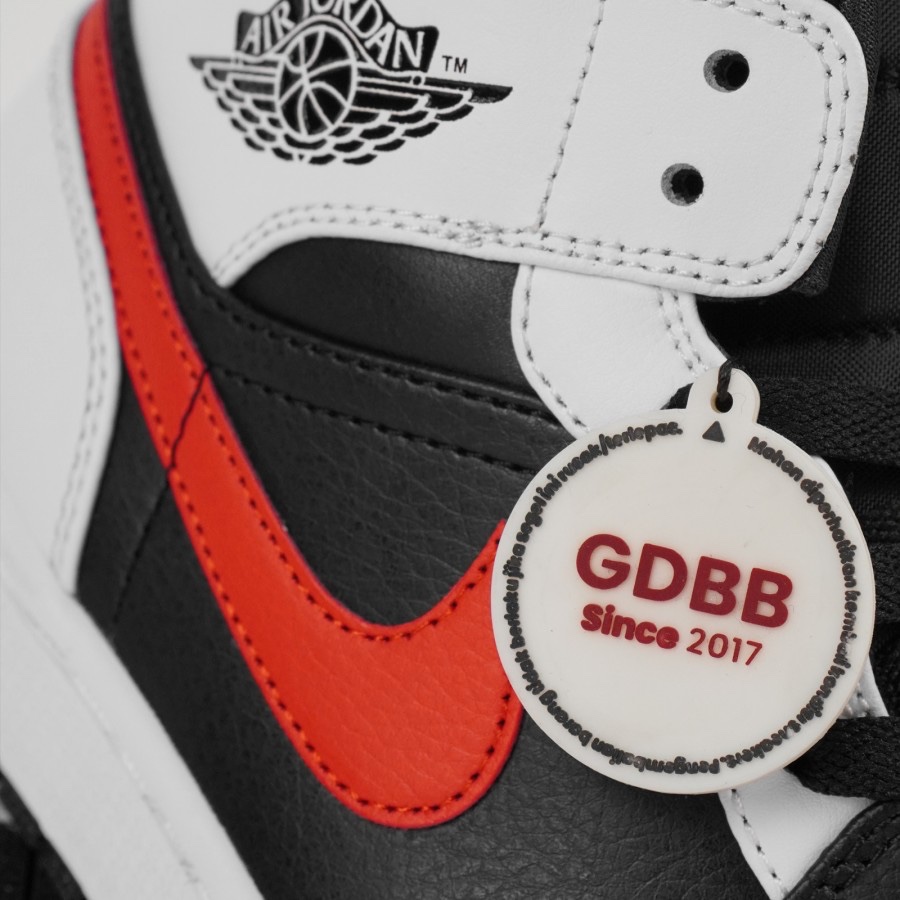 Nike Air Jordan 1 Mid Black Chile Red White Red Swoosh Authentic - Image 4