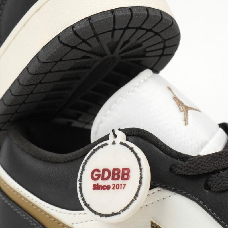 Nike Air Jordan 1 Low Sail Brown Mocha Shadow Brown Mocha Authentic - Image 4