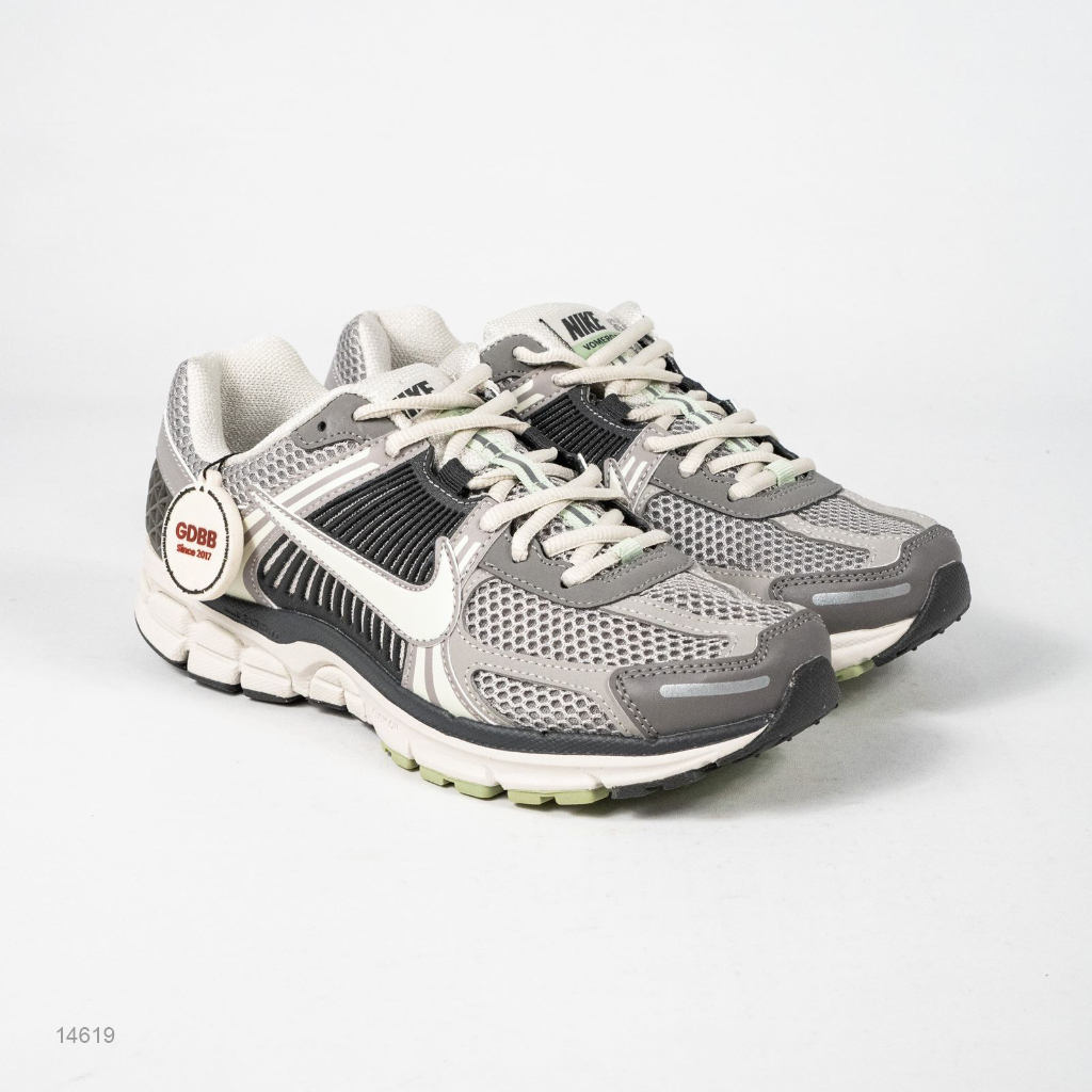 Sepatu Nike Zoom Vomero 5 Cobblestone Grey Sail Sneakers Authentic
