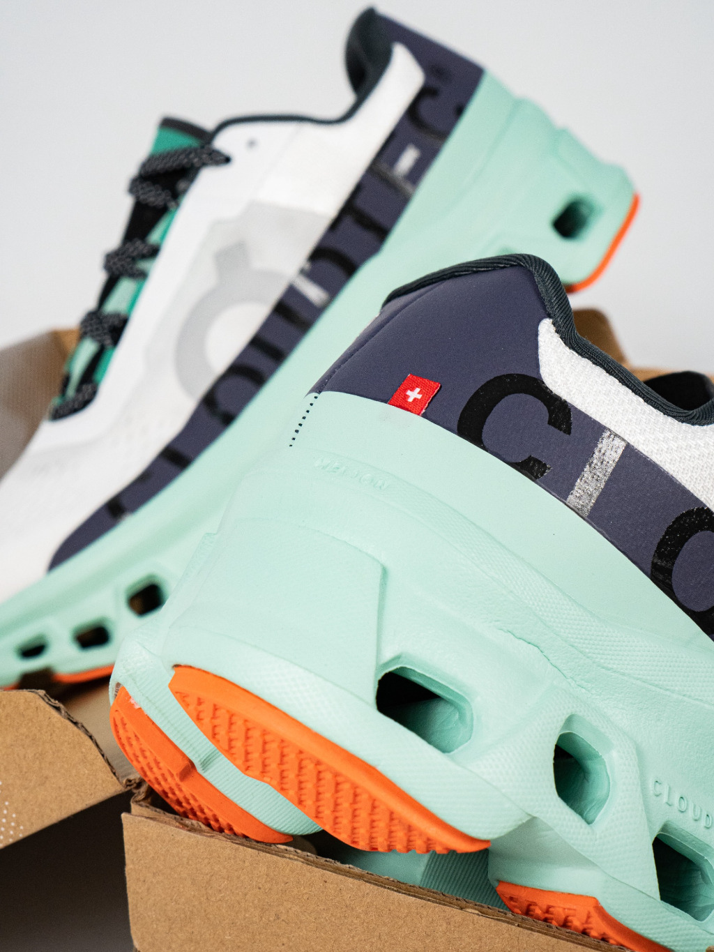 Sepatu On Running On Cloudmonster White Green Creek Tosca Sneakers Authentic - Image 3