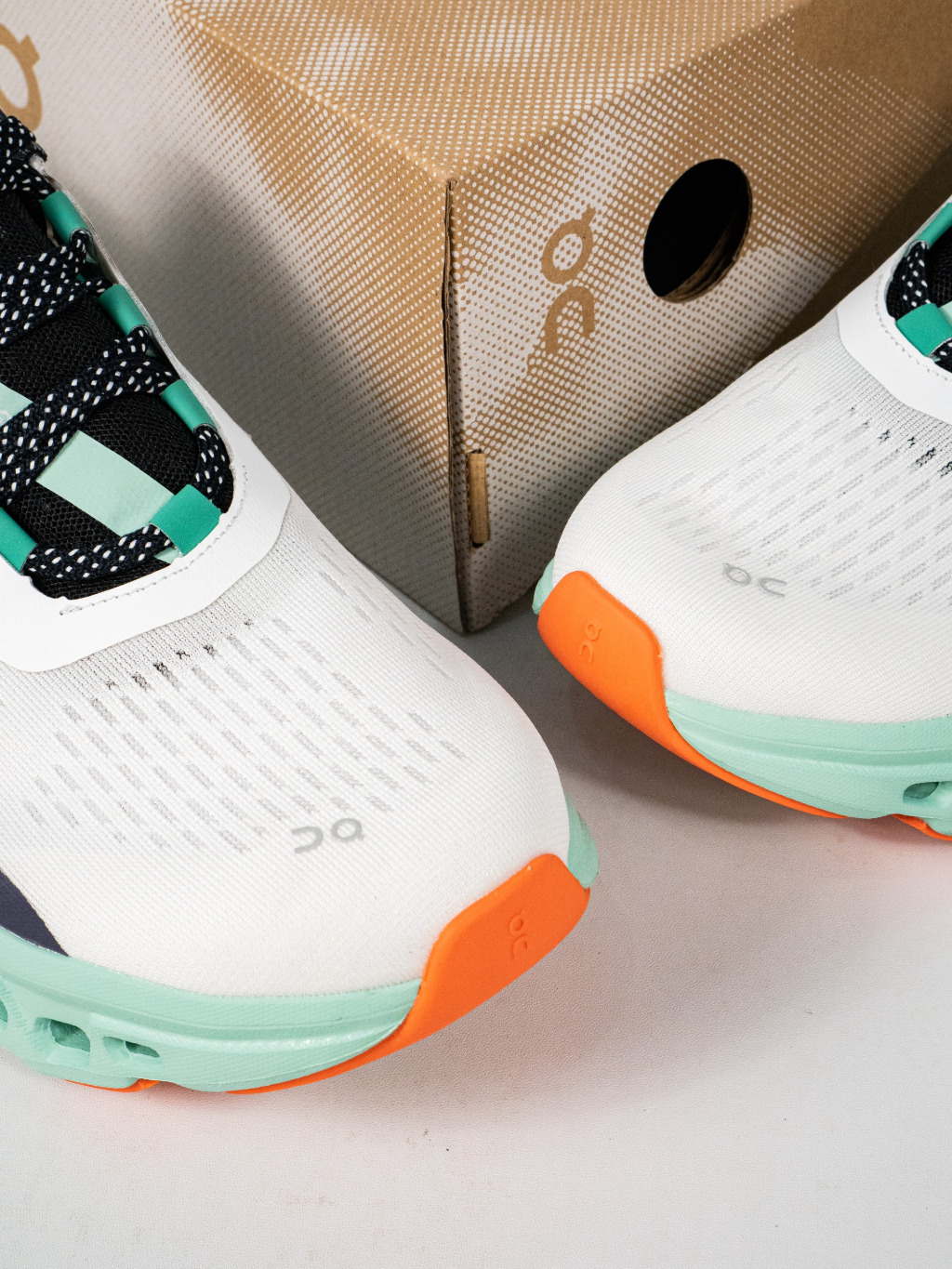 Sepatu On Running On Cloudmonster White Green Creek Tosca Sneakers Authentic - Image 4