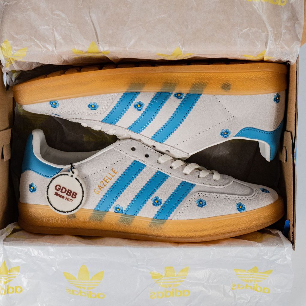 Sepatu Adidas Gazelle Indoor Floral Beige Light Blue Gum Sneakers Authentic - Image 5