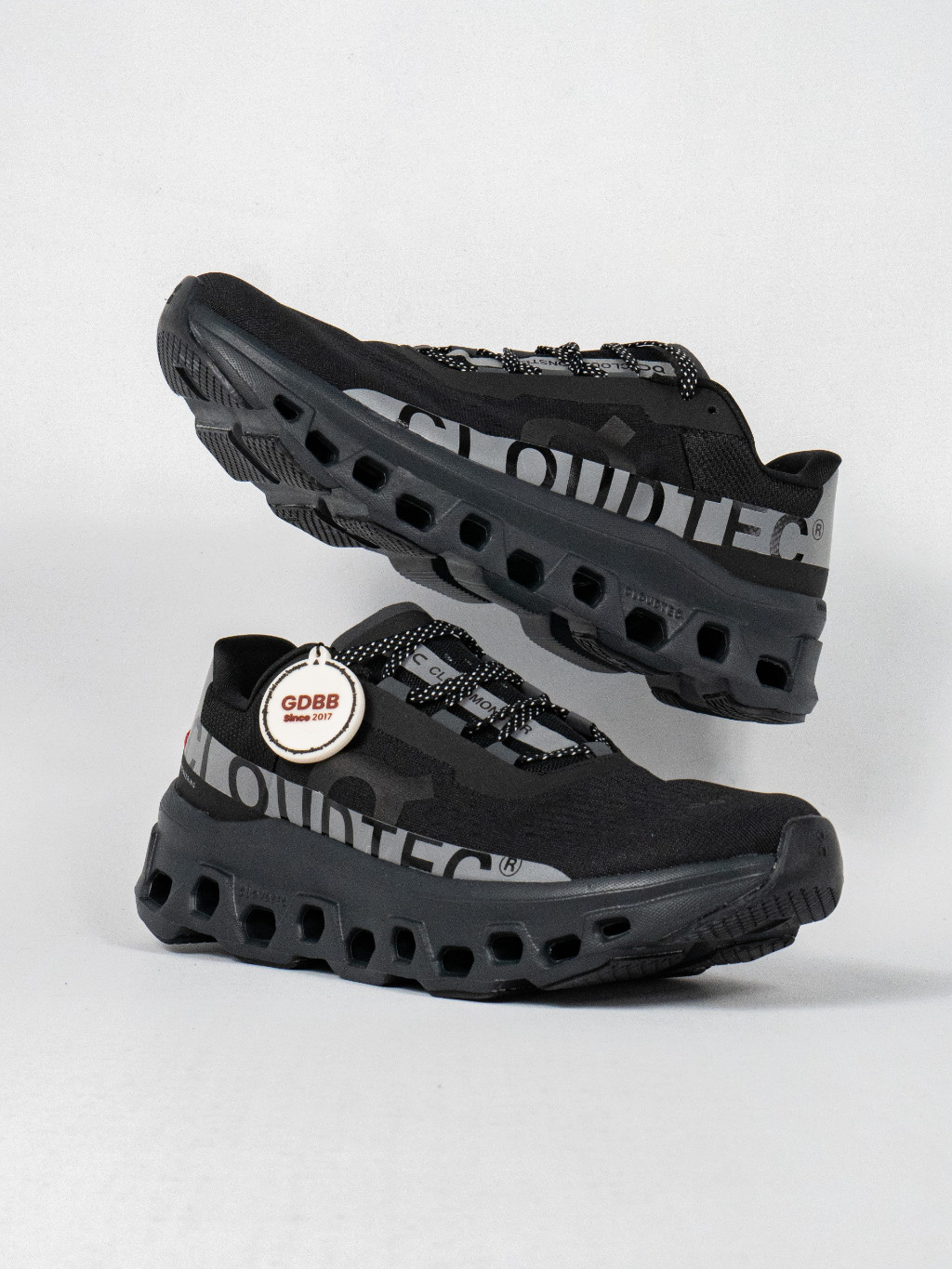 Sepatu Sneakers On Running Cloudmonster Lumos Black Reflective Authentic Sneakers