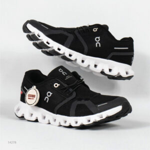 Sepatu On Running On Cloud 5 Coreblack Sneakers Running Authentic