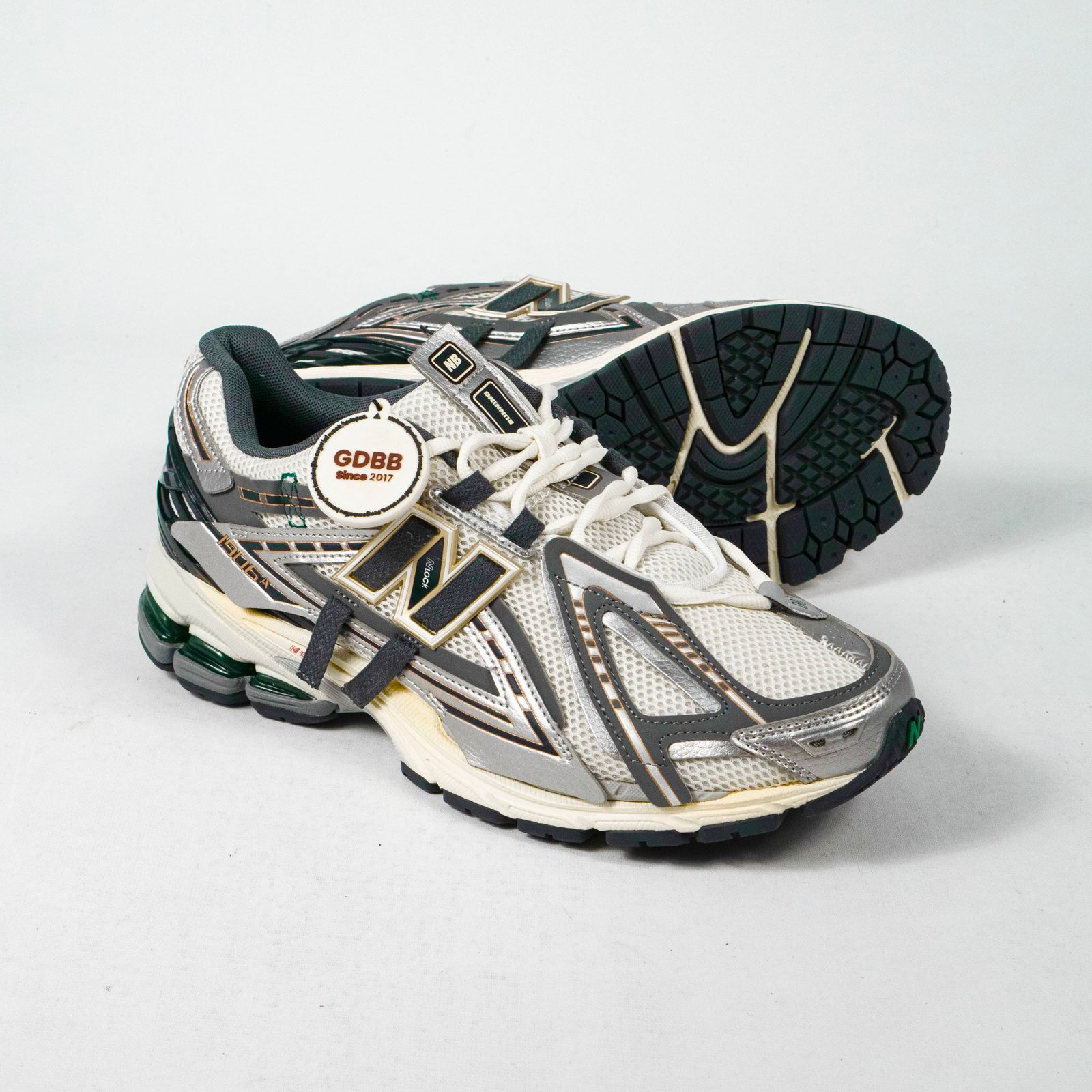 Sepatu New Balance NB 1906A Refined Future Tech Explosion Sneakers Authentic - Image 4