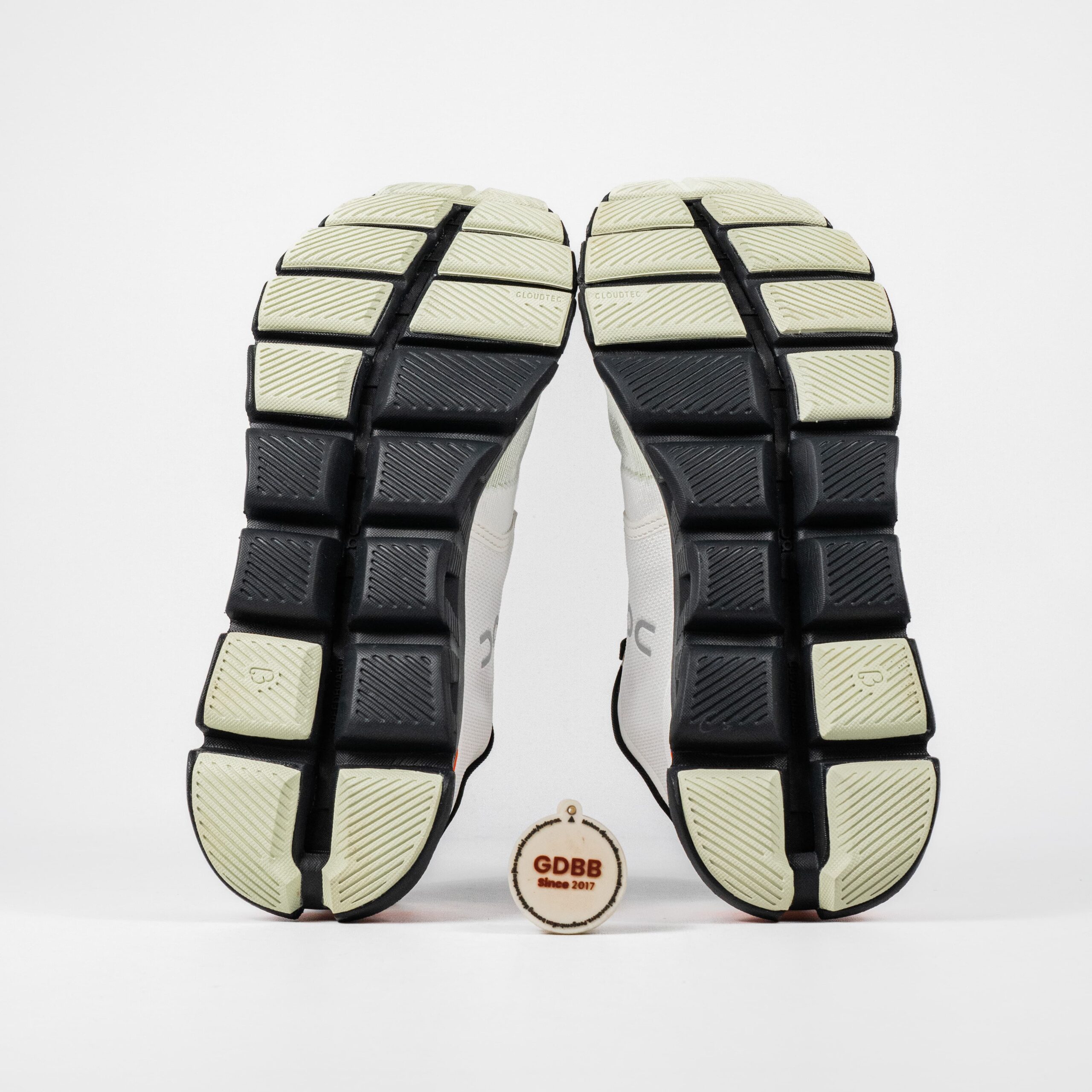 Sepatu On Running On Cloud X3 Ivory Flame Sneakers Authentic - Image 3