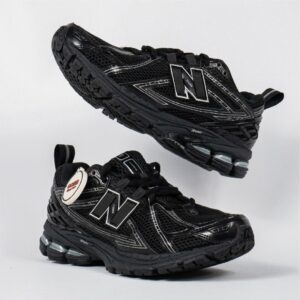 Sepatu New Balance 1906R Black Silver Metallic Sneakers Authentic