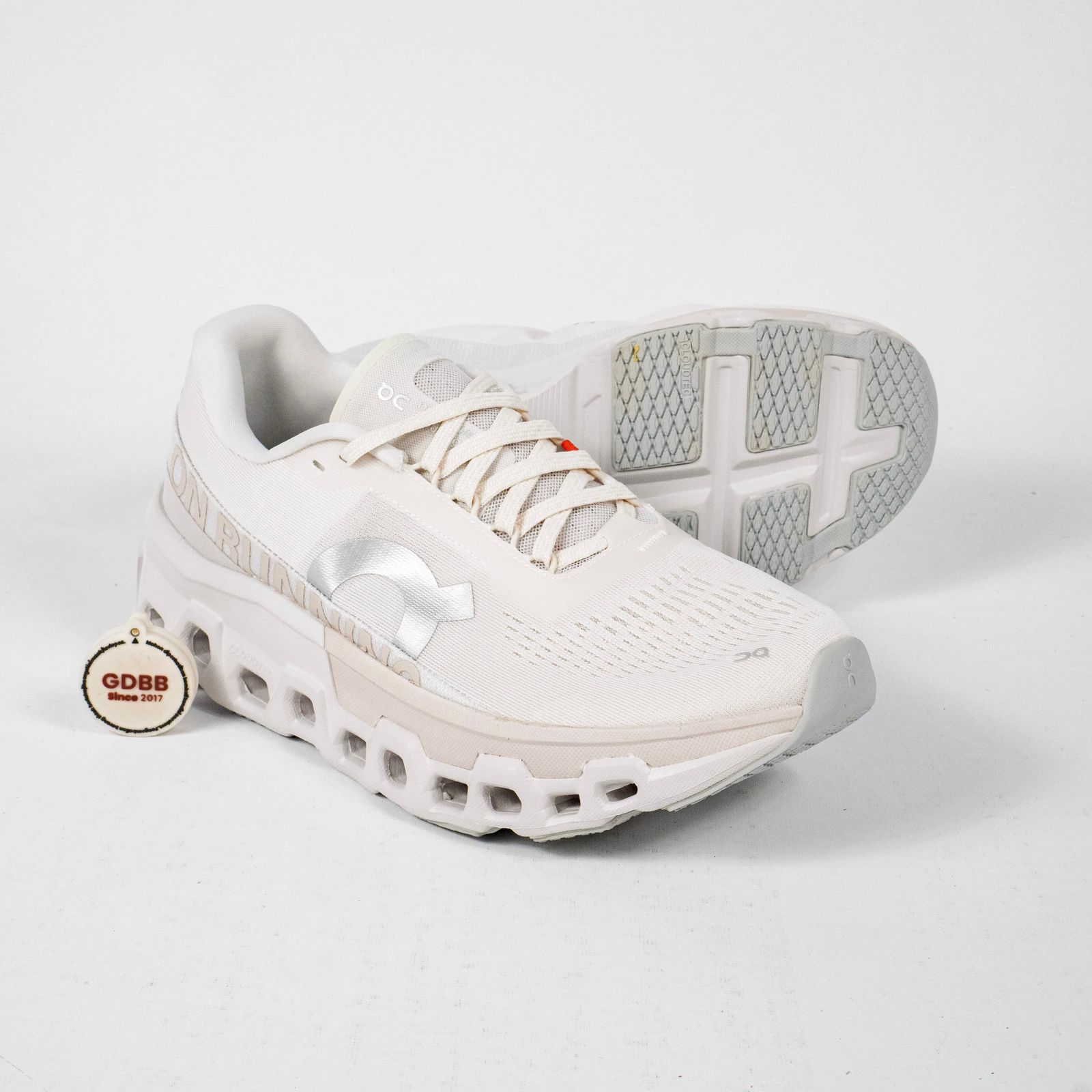 Sepatu On Cloudmonster 2 Sand Frost Beige White Sneakers Authentic - Image 2